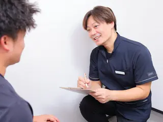 メンズ Mens Total Beauty CHEST(チェスト)所属・腰、肩こり、脱毛、眉 メンズ専門チェストのエステ・リラクイメージ