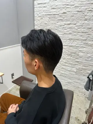 ミディアム miloc MOMOKAのヘアスタイル