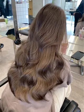 ロング カラー 透明感カラー / カット / コハのヘアスタイル