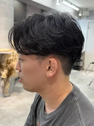 ショート パーマ メンズ youres hair 髪質改善トリートメント&ヘッドスパ　新宿WEST【ユアーズヘア】所属・新宿メンズパーマ TAKEメンズカットのヘアスタイル