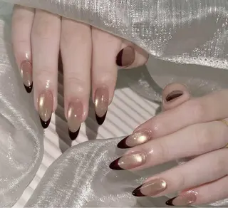 ネイル T. Leeのネイルデザイン