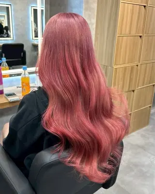 カラー 🫧ブリーチ🫧 透明感カラーYUTAのヘアスタイル