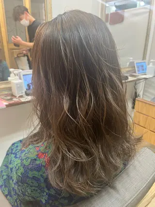 セミロング イシカワ スグルのヘアスタイル