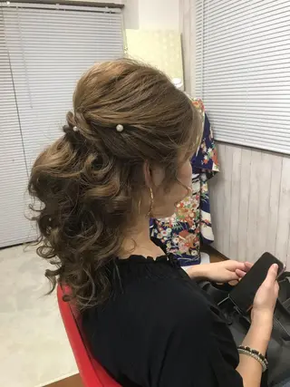 ヘアアレンジ Salon Mana✨三貴のマツエク・マツパデザイン