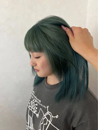 カラー nehus nagaoka所属・🖤複雑履歴ブリーチ Mizuki 🖤のヘアスタイル