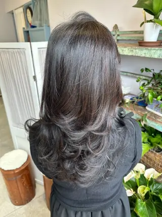 ロング カラー 河本 正美のヘアスタイル