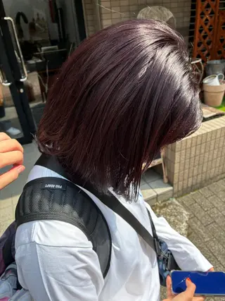 ミディアム 佐藤 芽衣のヘアスタイル