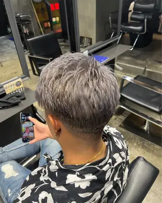 カラー メンズ 川尻 竜正のヘアスタイル