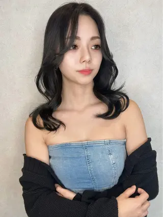 セミロング カラー 艶髪/モテヘア🎀 MIHOのヘアスタイル