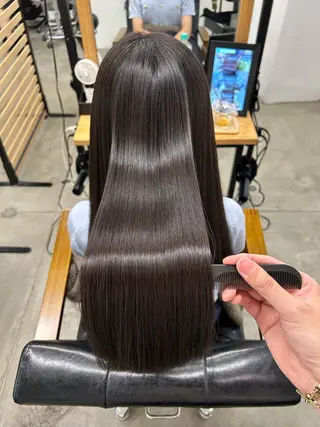 ロング ピンとしない縮毛矯正 メンズスタイル小山光のヘアスタイル