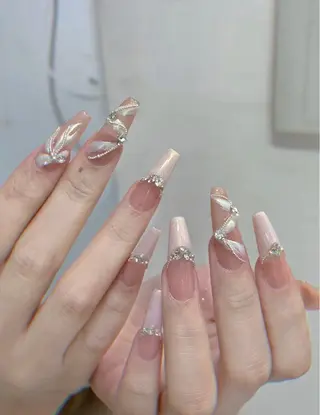 ネイル 💅E•U•B NAIL🌹所属・横浜市中区曙町 ネイルE·U·Bのネイルデザイン
