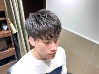 ミディアム メンズ HIRO GINZA 池袋東口店所属・林田 龍明のヘアスタイル