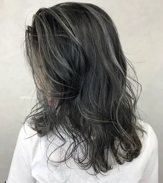 ミディアム 山菅 光明のヘアスタイル