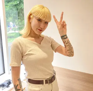 セミロング カラー icie所属・大阪ヴィーガンサロン KANAKOのヘアスタイル