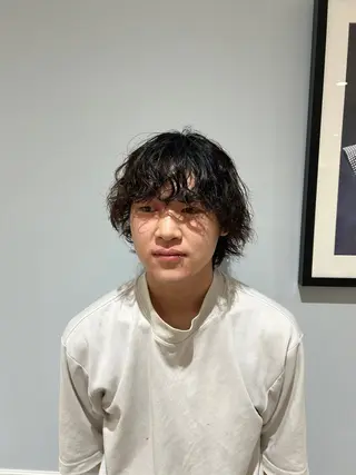 ミディアム パーマ 大和 真優のヘアスタイル