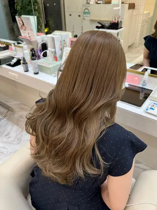 ロング カラー Qmee所属・Shun 透明感カラ ー/似合わせカットのヘアスタイル