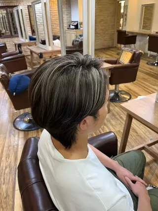 カラー メンズ Prier×Kew hair所属・藤野 友杏那のヘアスタイル