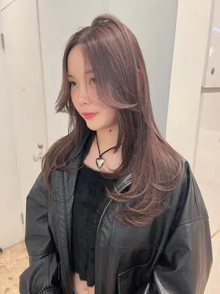 セミロング ヘアアレンジ 艶カラー/アイドル 前髪/内藤 輝のヘアスタイル