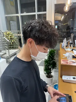 ショート パーマ メンズ 石原圭悟 /ショート/艶カラーのヘアスタイル