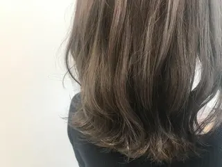 セミロング カラー ヘアアレンジ スズキ シオリのヘアスタイル