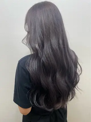 ロング カラー 村岡 彩優のヘアスタイル