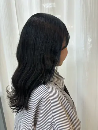 ミディアム eMu MIYUのヘアスタイル