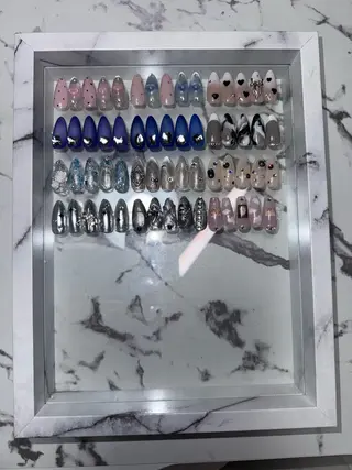 ネイル on nail 尾張旭三郷店のネイルデザイン