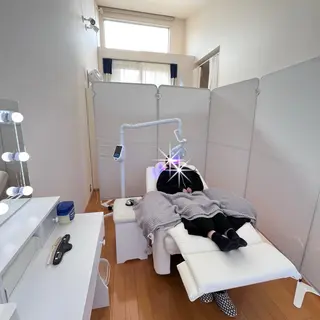 Whitening Beauty 市川妙典店所属・天根 春香のエステ・リラクイメージ