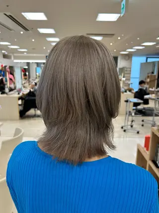 カラー kenje luscaのヘアスタイル