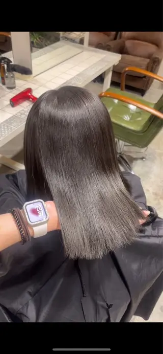 カラー 北川 茉奈のヘアスタイル