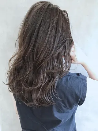 セミロング カラー MOU namba ムウナンバのヘアスタイル