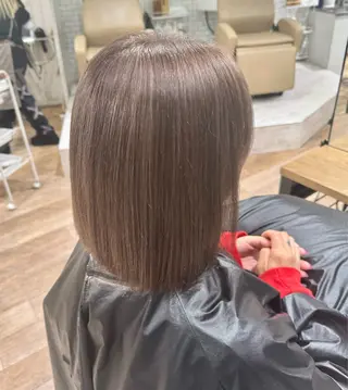 セミロング カラー 新宿/レイヤー/ ブリーチ/西川翔真のヘアスタイル