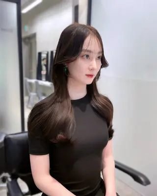 ロング 韓国レイヤーカット 髪質改善▫️水野有真のヘアスタイル