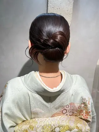 ヘアアレンジ セットサロンCURE 🩵あんみのマツエク・マツパデザイン