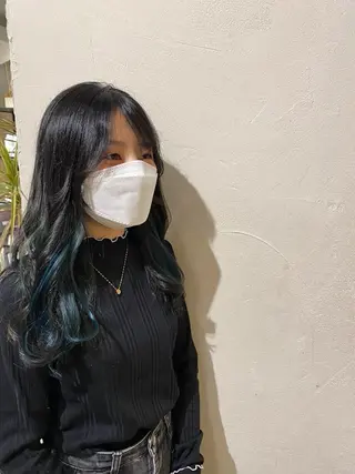 セミロング 🩶 AIRA / 透明感カラー 🩶のヘアスタイル