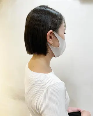 ショート カラー あずまぐち めぐみのヘアスタイル