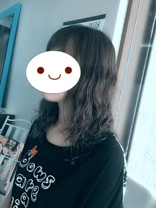 セミロング カラー ヘアウィズユウイースト所属・中野 大士のヘアスタイル