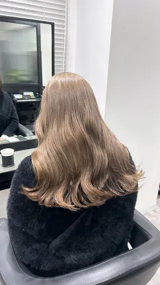 セミロング カラー ヘアアレンジ 💗うる艶モテ髪 💗髪質改善✨🫧のヘアスタイル