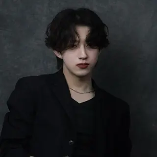 カラー パーマ メンズ RACCOON.TOKYO 渋谷店所属・メンズカット🐺 パーマ特化🔥舜のヘアスタイル