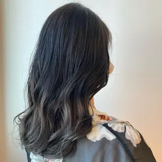 セミロング カラー 尾籠 美幸 （オゴモリ ミユキ）のヘアスタイル