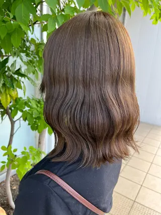 カラー ブリーチ⏳艶カラー Natsukiのヘアスタイル