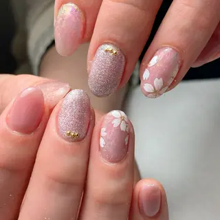 ネイル amu所属・かおる KAORUのネイルデザイン