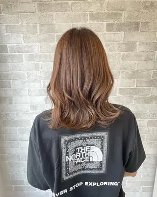 セミロング カラー Well's TAIGAのヘアスタイル