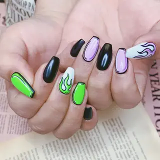 ネイル NOIROUGE所属・NOI ROUGEのネイルデザイン