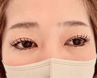 マツエク・マツパ 🌼AI 🌼の眉毛・アイブロウイメージ