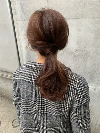 ミディアム カラー 岩田菜央 《武蔵小杉》のヘアスタイル