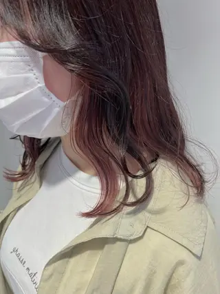 ミディアム カラー 小谷野 真優のヘアスタイル