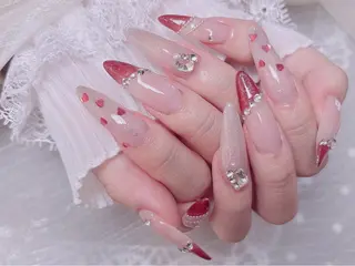 ネイル KARI ネイルサロンのネイルデザイン