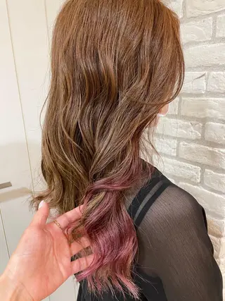 ロング カラー 清水 有実子のヘアスタイル