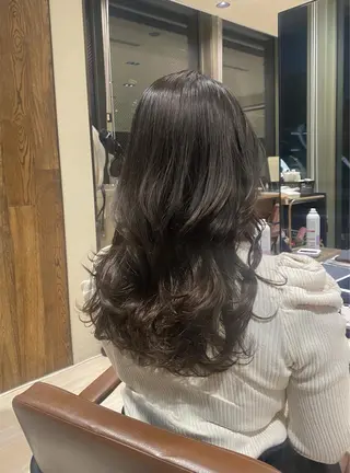 ロング カラー 佐藤 悠衣/透明感 カラー/似合わせ前髪のヘアスタイル